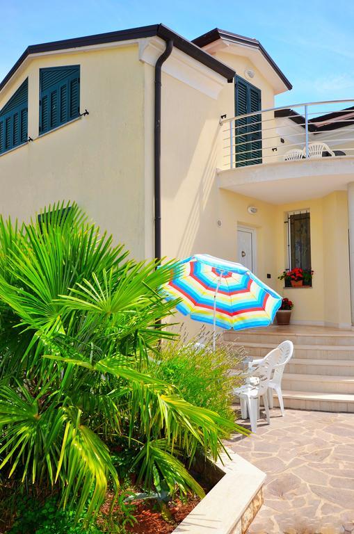 Apartments Sv. Pelegrin Umag Buitenkant foto