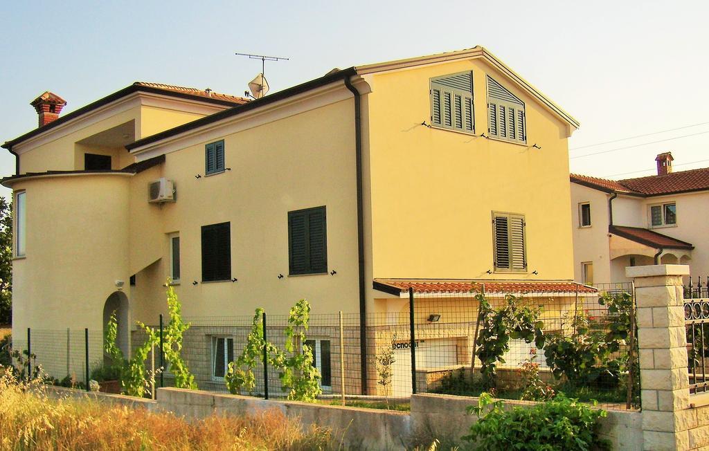 Apartments Sv. Pelegrin Umag Buitenkant foto